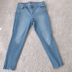 Old Navy Rockstar Jeans size 16